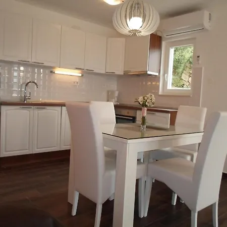 House Karlo - One-bedroom With Two Balconies And Sea View A5 Appartement