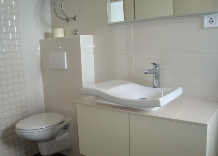 House Karlo - One-bedroom With Two Balconies And Sea View A5 Appartement Omiš